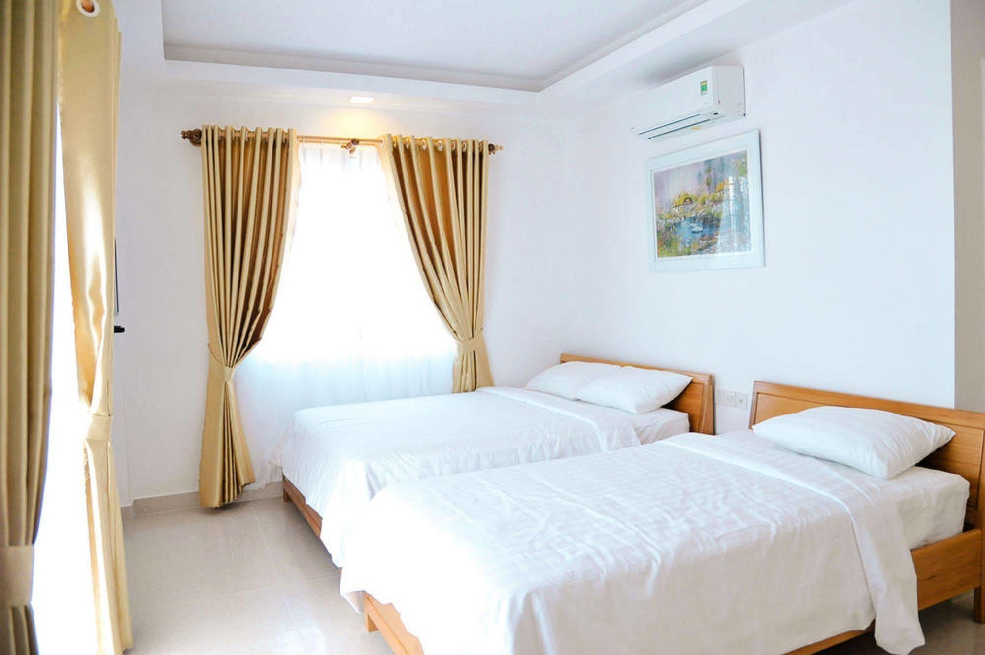 Allure Hotel Thuy Trieu Bagian luar foto