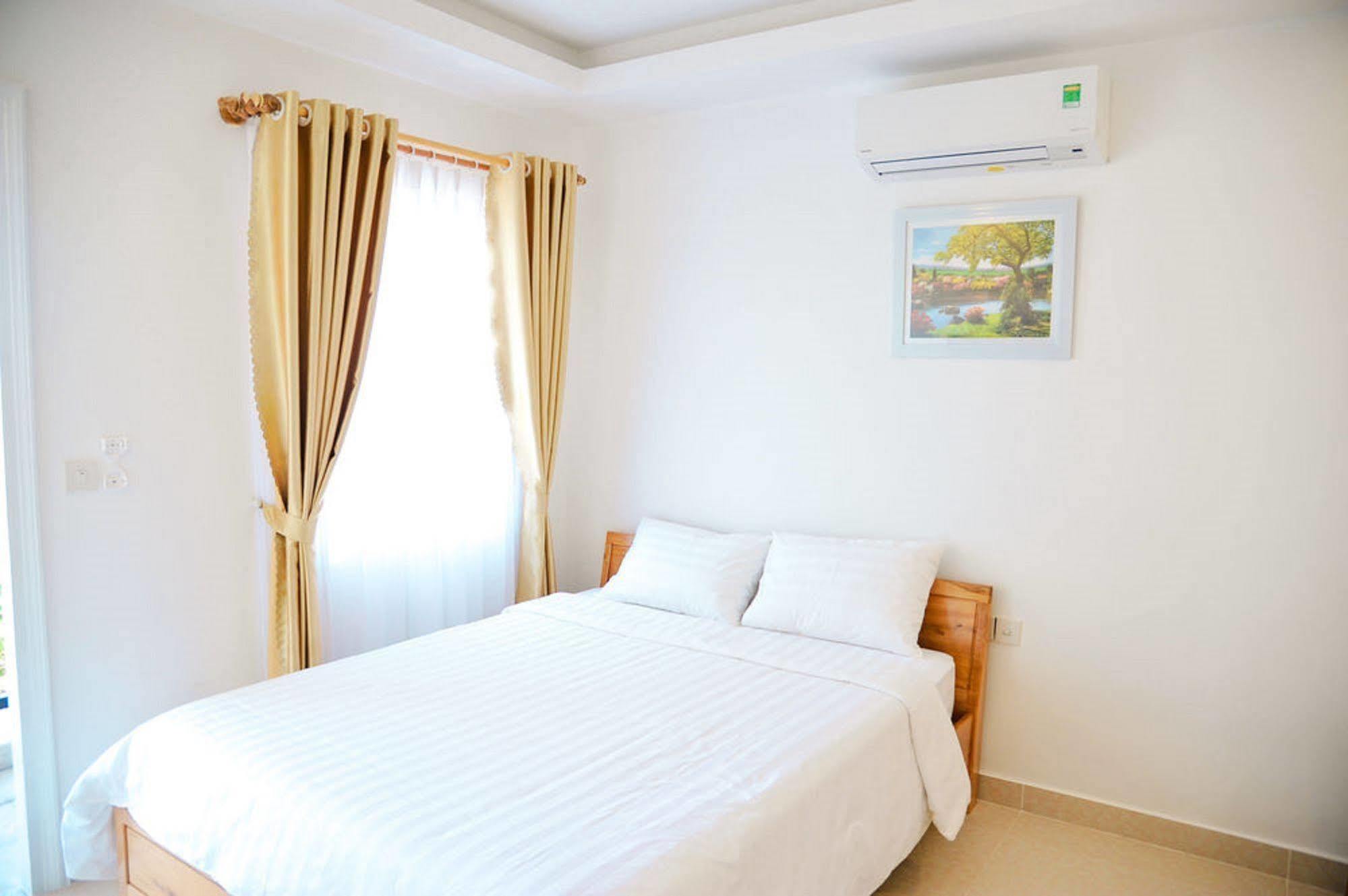 Allure Hotel Thuy Trieu Bagian luar foto